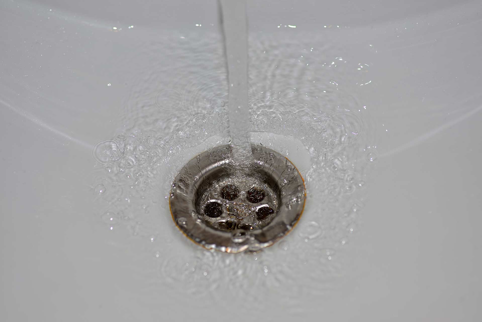 A2B Drains provides services to unblock blocked sinks and drains for properties in East Ham.